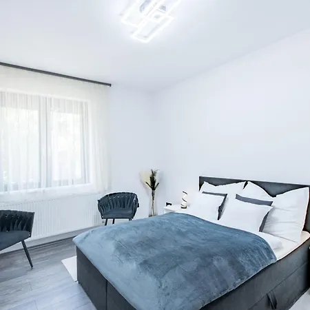 Sunrise Palace * Sarud