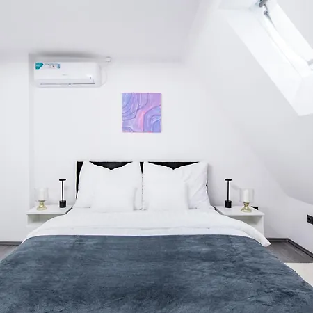 Sunrise Palace * Sarud