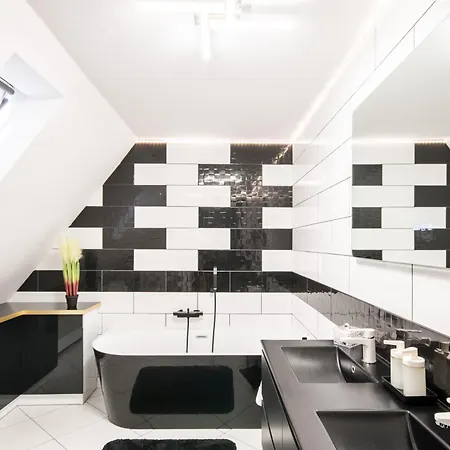 Sunrise Palace Apartment