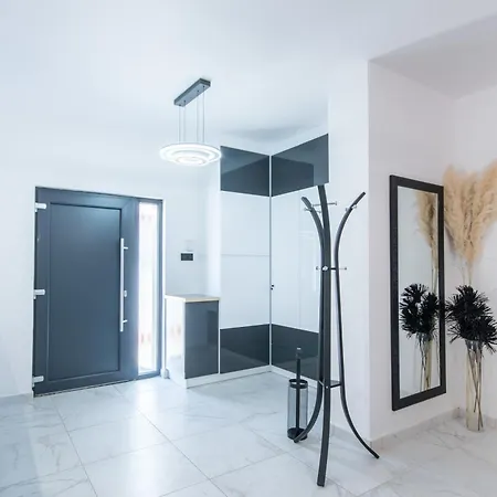 Lägenhet Sunrise Palace Sarud