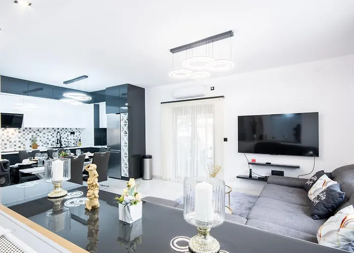 דירה Sunrise Palace Sarud